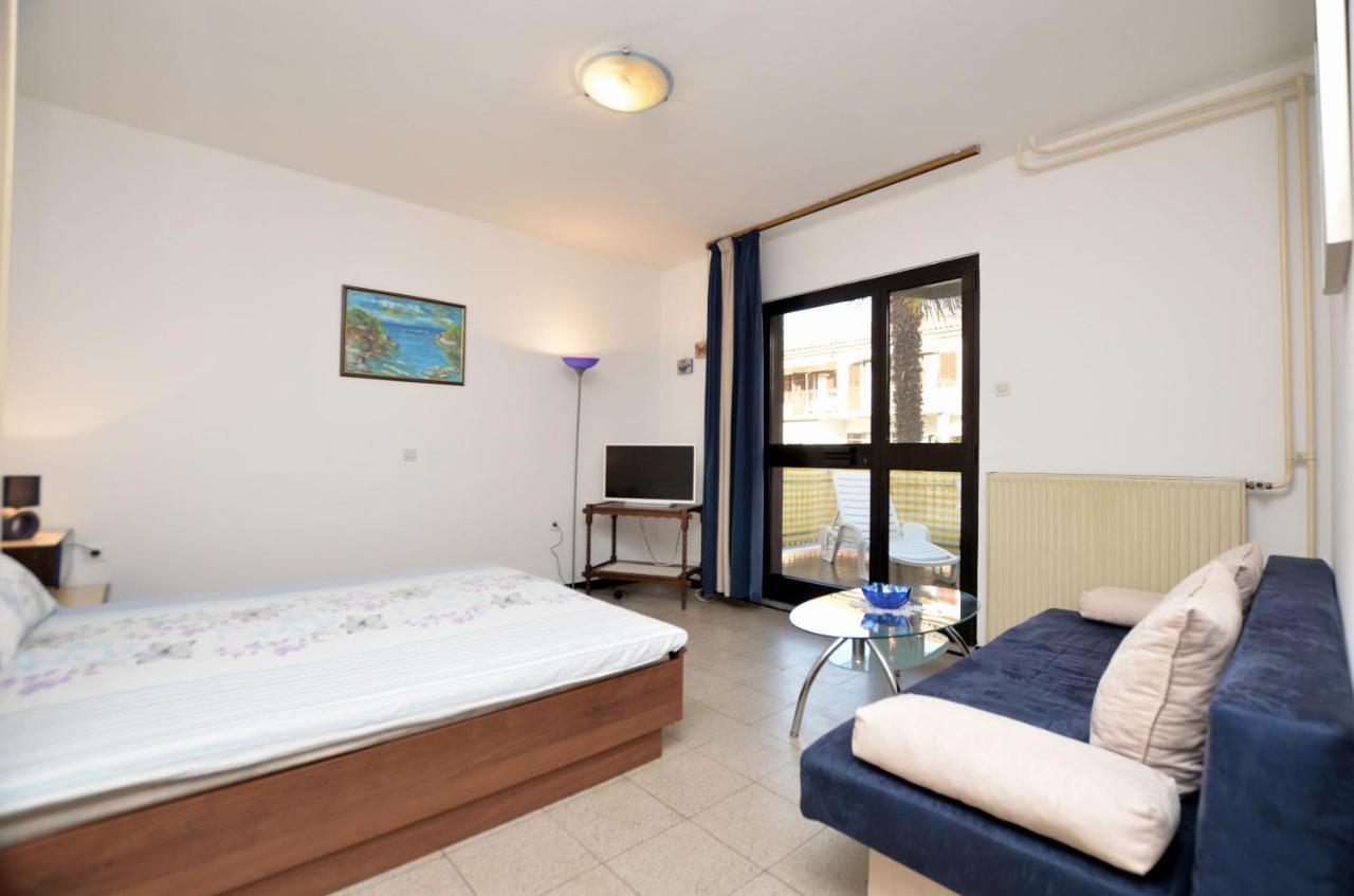 Apartments Ljiljana Novigrad Istria Eksteriør bilde